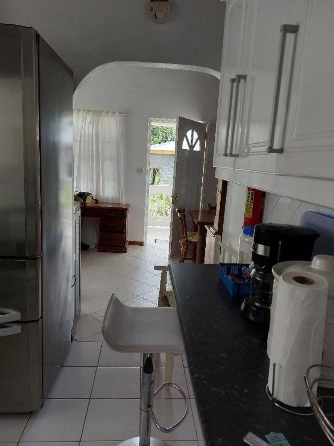 Selen'S Apartment In Ti Rocher Micoud Saint Lucia Exterior photo